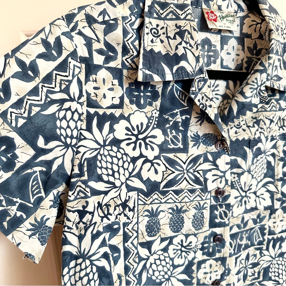 Blue Hawaiian original button up - Picture 2 of 4